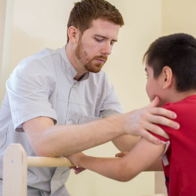 Early signs of muscular dystrophy and ways to manage them